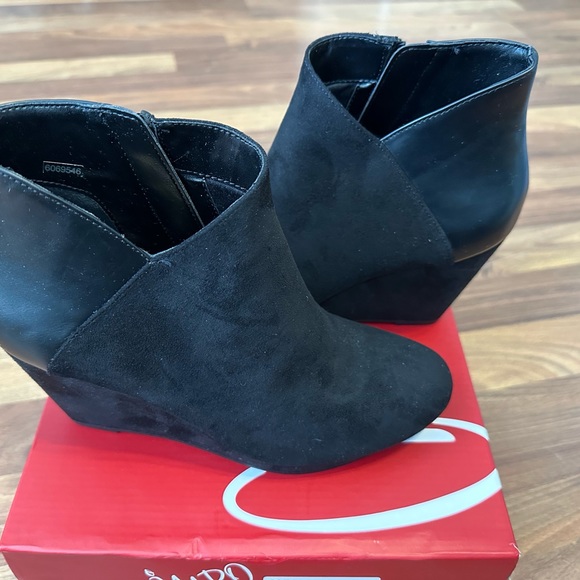 Impo Memory Foam Wedge Tandy in Black - Picture 2 of 6